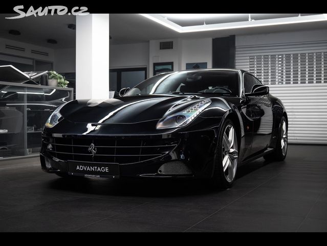 Ferrari FF